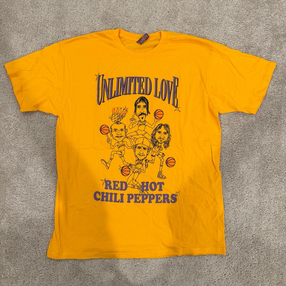 Los Angeles Lakers/Red Hot Chili Peppers " Unlimited Love" SGA T-Shirt Size XL
